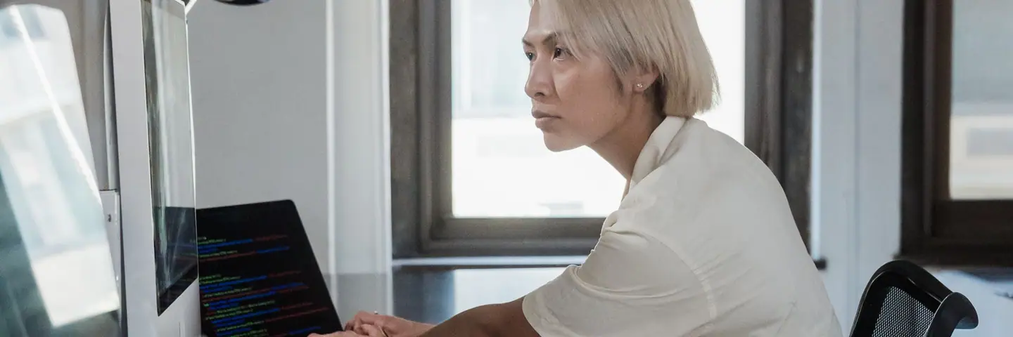 ビジネスとテクノロジーのイメージ写真